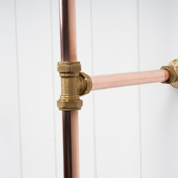 Floor-Mounted-Shelving-Unit-With-Reclaimed-Wooden-Shelves-Copper-Pipe-and-Brass-Style