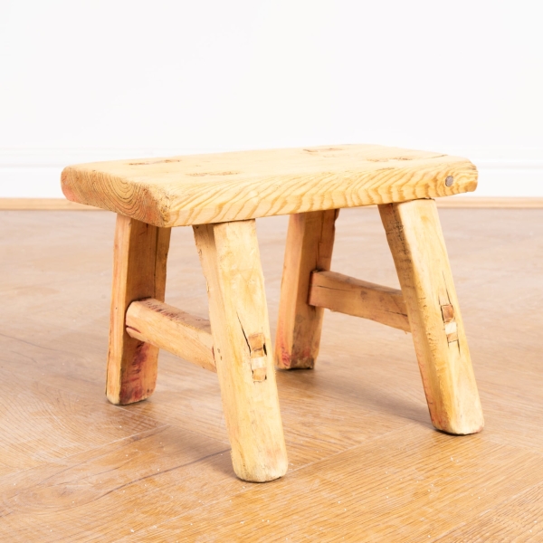 Mini-Traditional-Rustic-Rectangular-Barn-Stool-Reclaimed-Antique-Elm-4