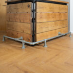 Bar/Kitchen-Corner-Foot-Rail-Industrial-Silver-Key-Clamp-2