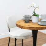 round-reclaimed-timber-cafe-&-bistro-table-black-round-leg-style-3